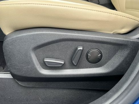 Used 2023 Ford Edge SEL AWD/4WD image 10