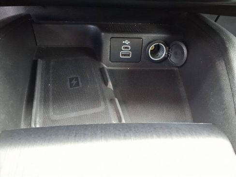 Used 2025 Ford Escape Platinum AWD/4WD image 12
