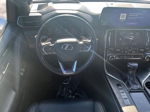 Used 2023 Lexus LX 600 4WD w/ Premium Package image 8