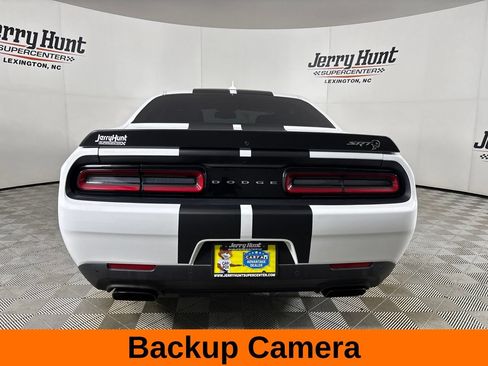Used 2018 Dodge Challenger SRT Hellcat RWD image 7