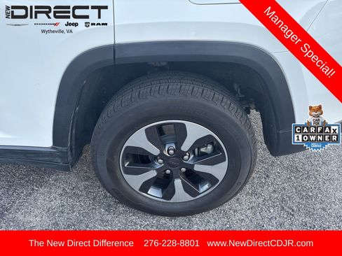 Used 2023 Jeep Grand Cherokee 4WD 4xe image 32