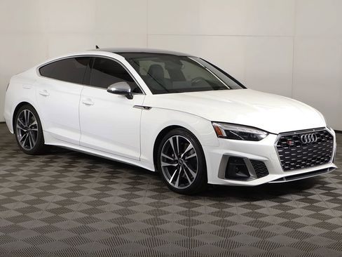 Used 2022 Audi S5 Premium image 2