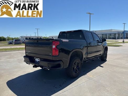 Used 2024 Chevrolet Silverado 1500 LT Trail Boss w/ Convenience Package II image 5