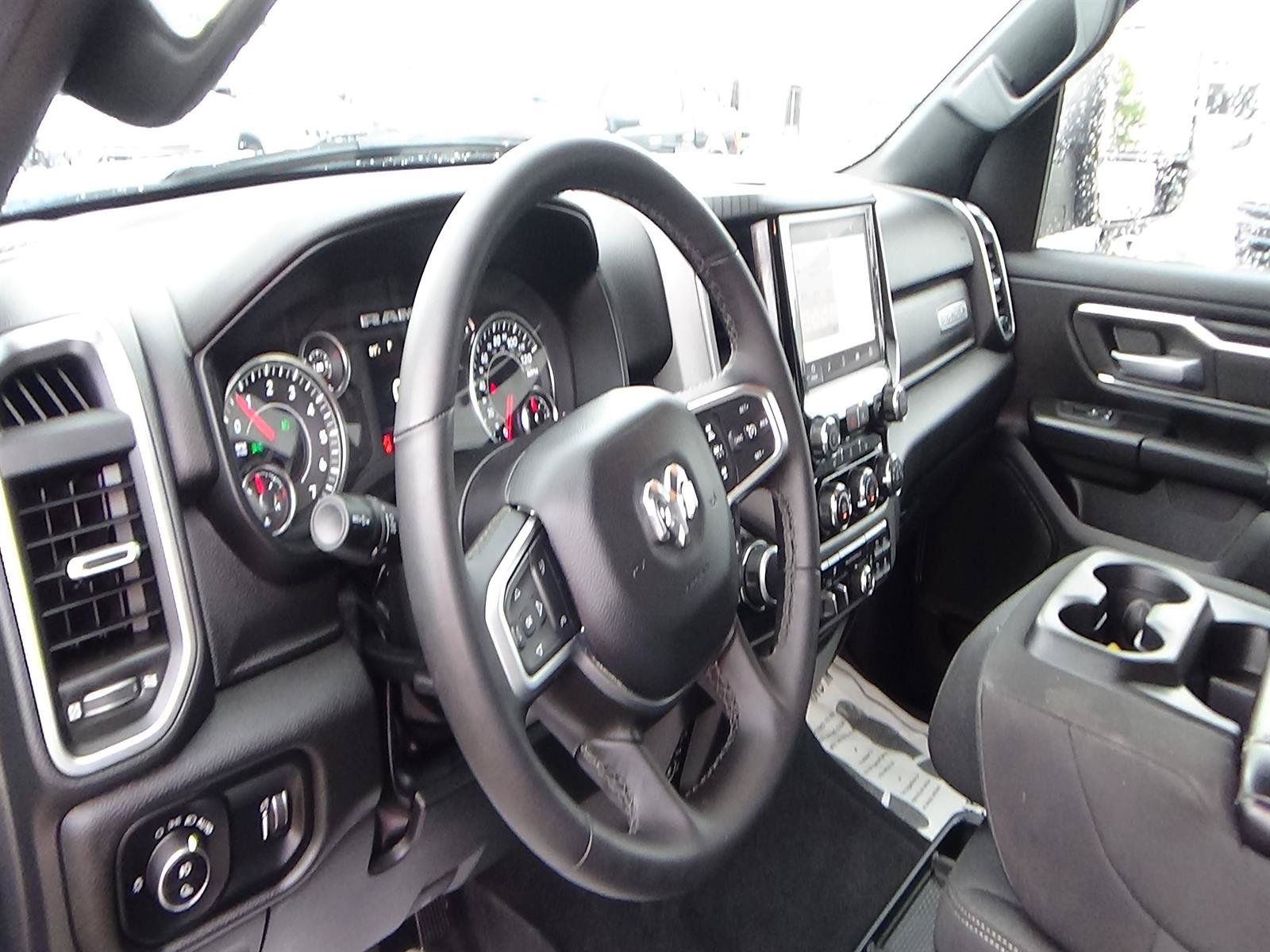 Used 2025 RAM 1500 Big Horn AWD/4WD image 18