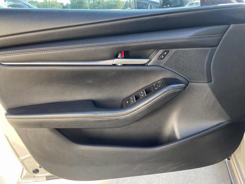 Certified 2025 MAZDA MAZDA3 s FWD image 17