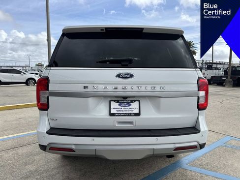 Certified 2024 Ford Expedition XLT RWD image 8