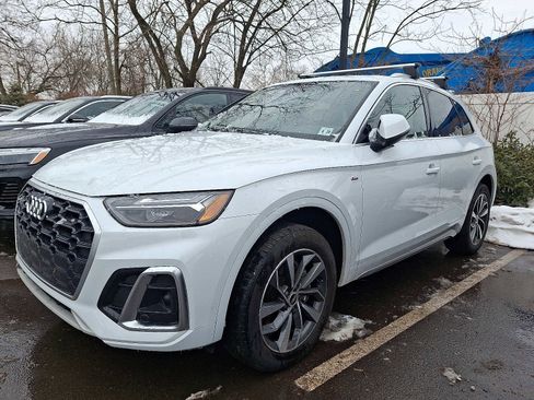Certified 2023 Audi Q5 2.0T Premium w/ Convenience Package image 1
