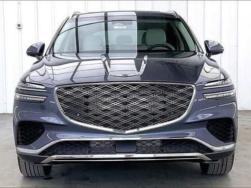 New 2026 Genesis GV70 2.5T Advanced image 3