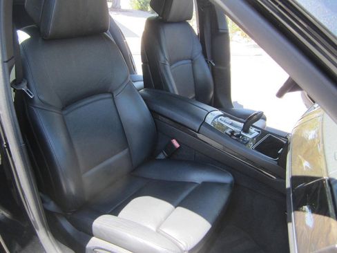 Used 2013 BMW 750i RWD image 22