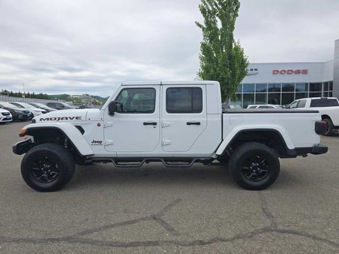 Used 2020 Jeep Gladiator Mojave AWD/4WD image 2