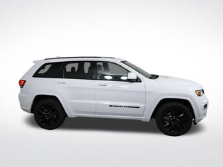 Used 2022 Jeep Grand Cherokee Laredo X AWD/4WD video 2