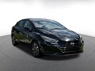 Used 2025 Nissan Versa SV FWD video 2