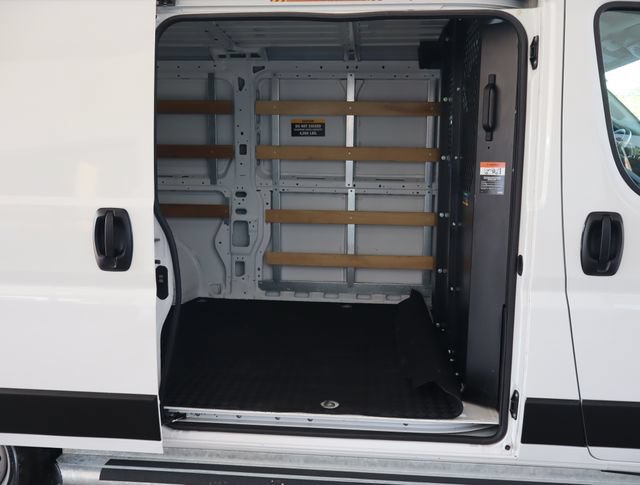 Used 2025 RAM ProMaster 2500 w/ U-Haul Equipment Group FWD image 34