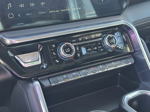 Certified 2024 GMC Sierra 3500 Denali w/ Denali Reserve Package image 9