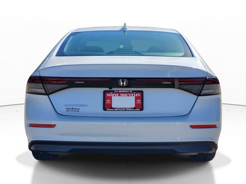 Used 2023 Honda Accord EX image 5