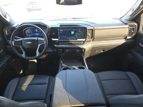 Used 2024 Chevrolet Silverado 2500 LTZ w/ LTZ Plus Package image 9