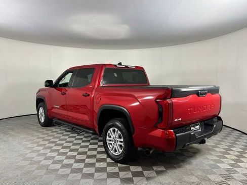 Used 2022 Toyota Tundra SR5 w/ SR5 Convenience Package image 7