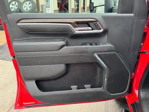 Used 2024 GMC Sierra 2500 SLE image 6