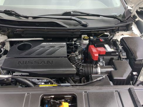 Used 2023 Nissan Rogue S image 27