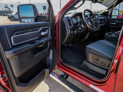 Used 2024 RAM 3500 Big Horn image 29