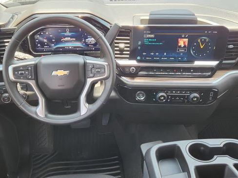 Used 2024 Chevrolet Silverado 1500 LT AWD/4WD image 26