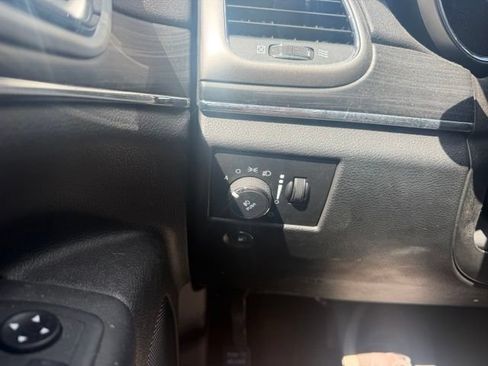Used 2021 Jeep Grand Cherokee Limited AWD/4WD image 14