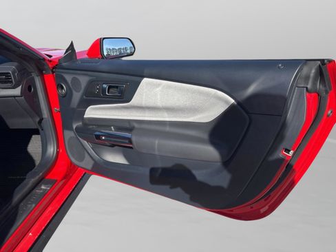 Used 2024 Ford Mustang Coupe image 34