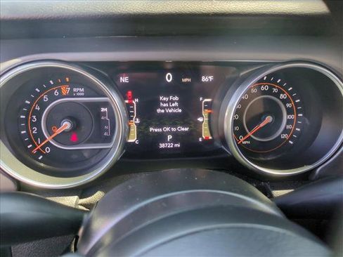 Used 2021 Jeep Gladiator Sport AWD/4WD image 11