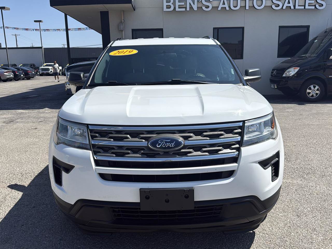 Used 2019 Ford Explorer FWD image 3