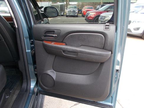 Used 2012 Chevrolet Avalanche LT w/ All-Star Edition image 18