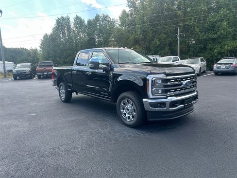New 2026 Ford F250 Lariat w/ Lariat Premium Package image 3