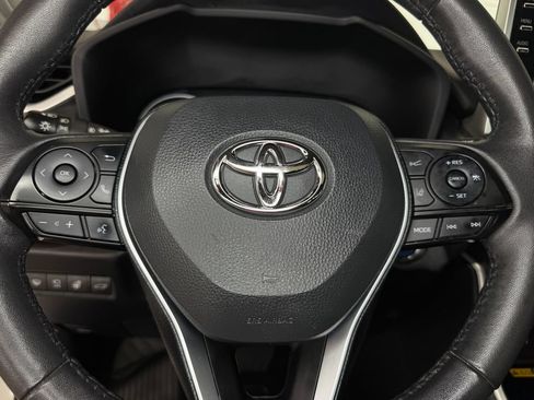 Used 2022 Toyota RAV4 Limited AWD/4WD image 15