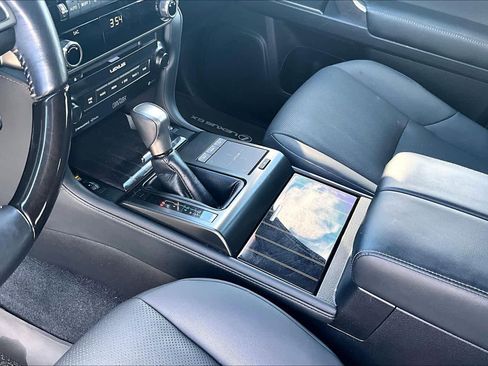 Used 2023 Lexus GX 460 Premium image 16