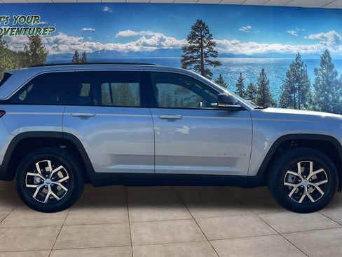 New 2025 Jeep Grand Cherokee Limited w/ Trailer Tow Package image 4