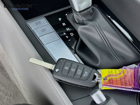 New 2026 Hyundai Elantra SE FWD image 20