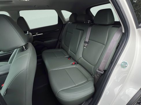 Certified 2024 Kia Seltos SX w/ SX Sunroof Package AWD/4WD image 11