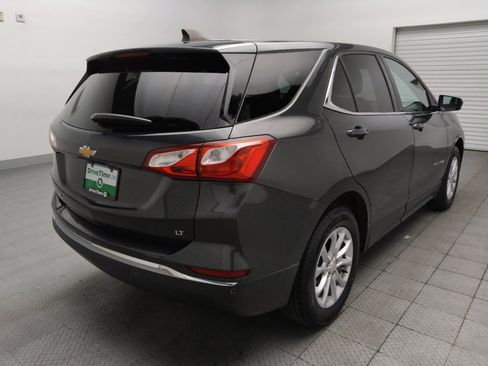 Used 2020 Chevrolet Equinox LT w/ Driver Convenience Package FWD image 9