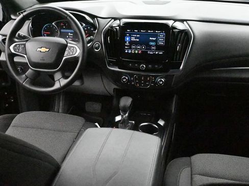 Used 2023 Chevrolet Traverse LT AWD/4WD image 14