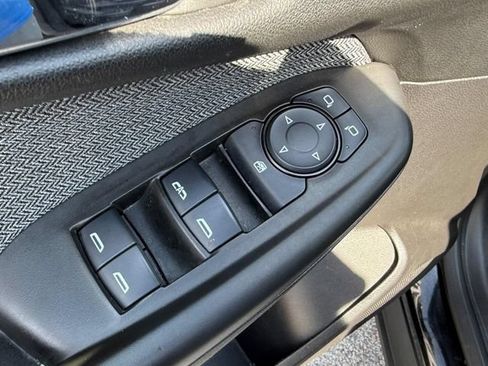 Used 2025 Chevrolet TrailBlazer LT AWD/4WD image 19