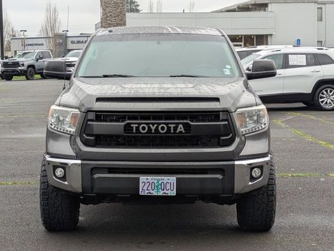 Used 2017 Toyota Tundra Limited w/ Limited Premium Package image 8