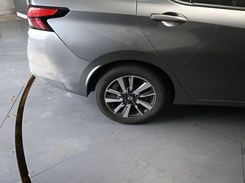 Used 2021 Nissan Versa SV FWD image 18