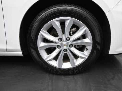 Used 2025 Chevrolet Malibu LT FWD image 10