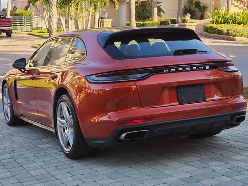 Used 2021 Porsche Panamera 4 image 36
