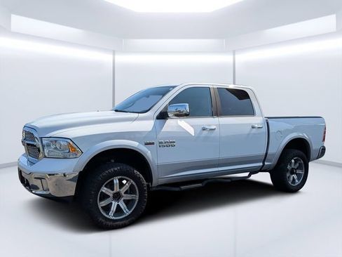 Used 2014 RAM 1500 Laramie AWD/4WD image 7