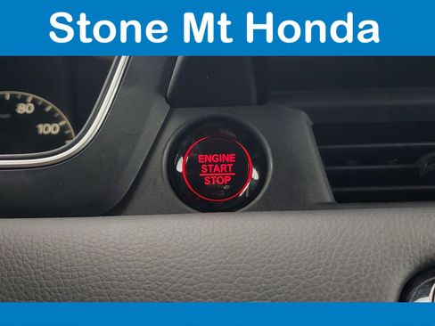 Used 2025 Honda Pilot EX-L image 32