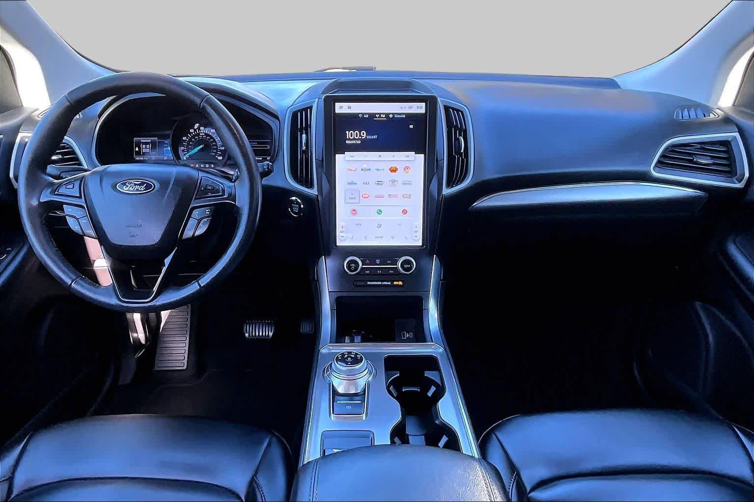 Used 2022 Ford Edge SEL AWD/4WD image 16