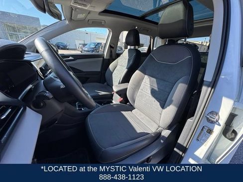 Certified 2023 Volkswagen Taos SE w/ Panoramic Sunroof Package FWD image 32