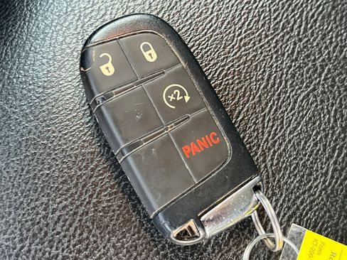 Used 2021 Jeep Compass Latitude AWD/4WD image 28