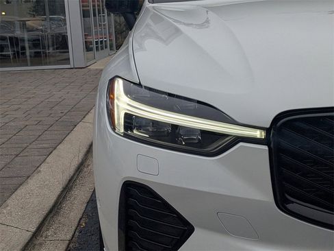 New 2026 Volvo XC60 B5 Plus w/ Protection Package Premier image 10