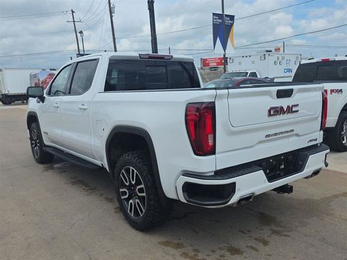 Used 2022 GMC Sierra 1500 AT4 w/ AT4 Premium Package AWD/4WD image 6